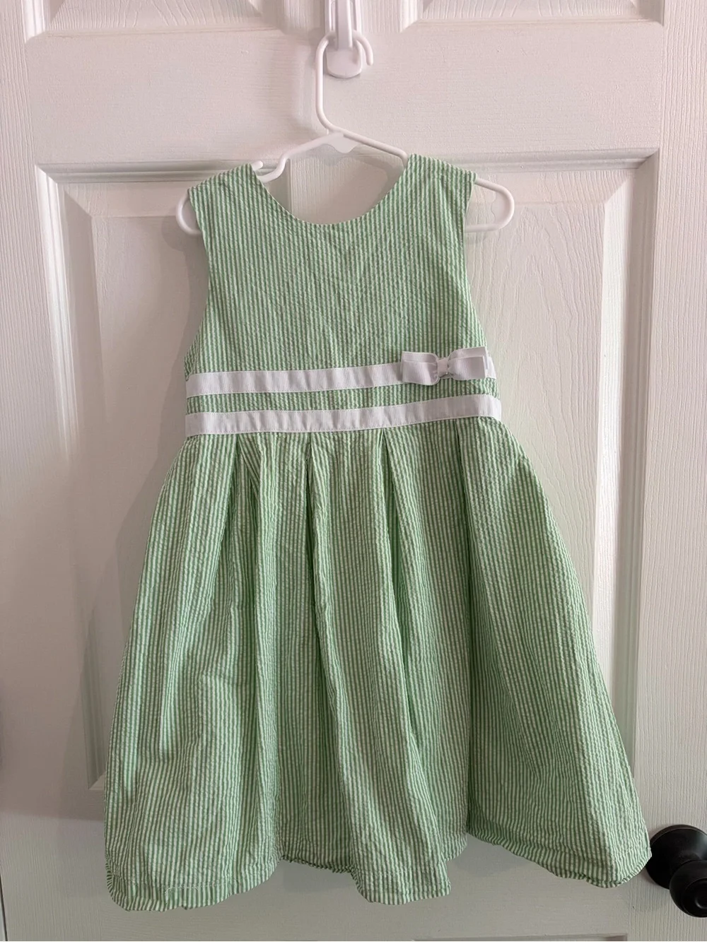 Gymboree Light Green Seersucker Dress with White Ribbon - Size 6